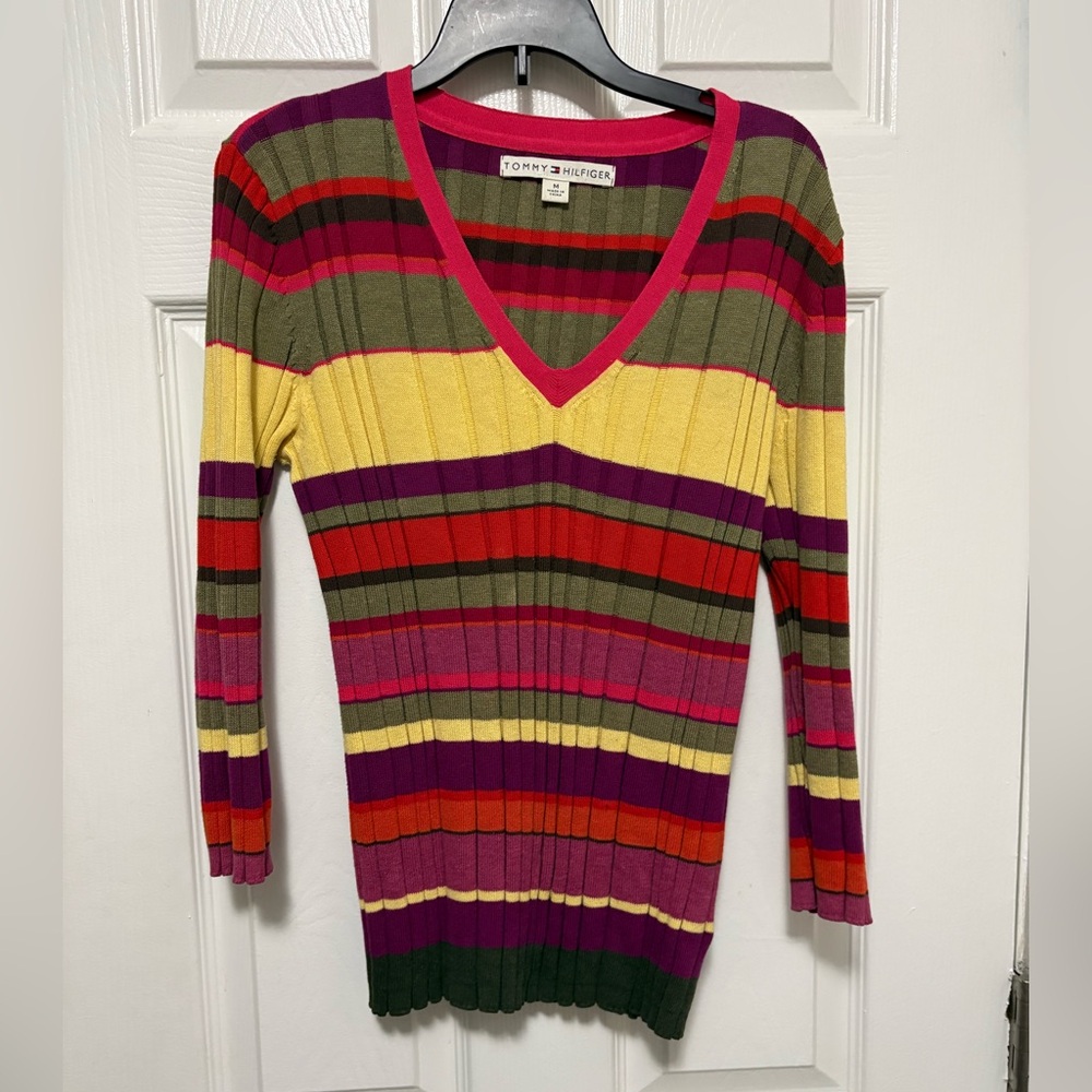 *Tommy Hilfiger V-Neck Striped Medium 3/4 Sleeve Sweater